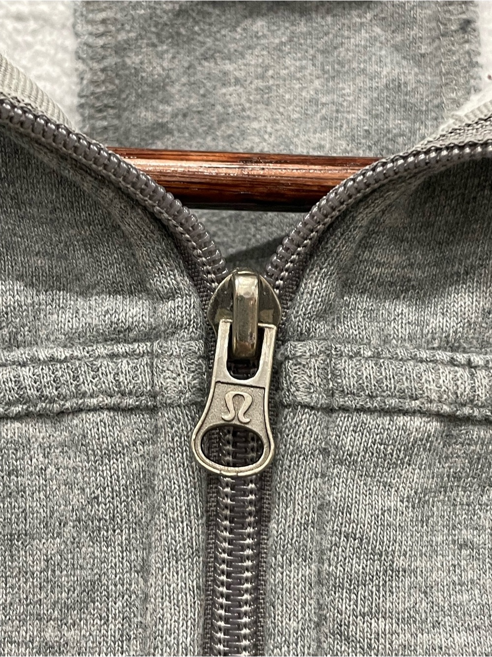 Lululemon Y2K/Retro Era Classic Fitted Scuba Hoodie, Size 6 - Picture 3 of 8